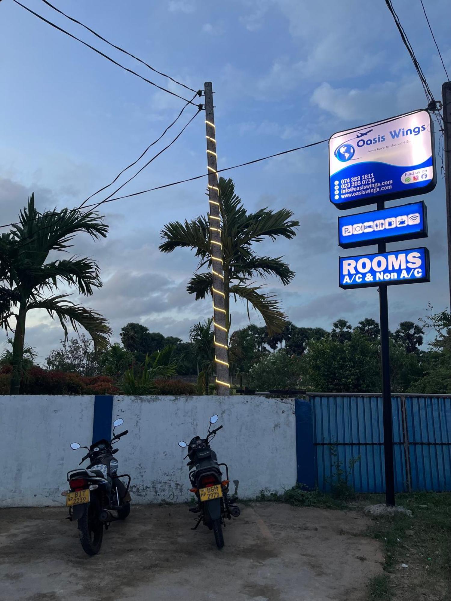 Oasis Wings Hotel Mannar Exteriör bild
